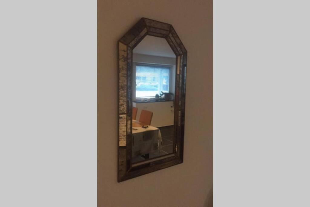 Appartement Duplex Pour 3-4 Personnes A Ciney Luaran gambar