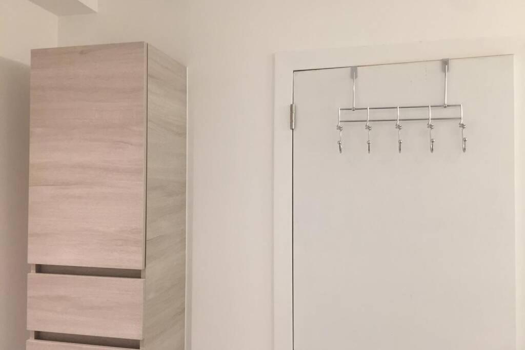 Appartement Duplex Pour 3-4 Personnes A Ciney Luaran gambar